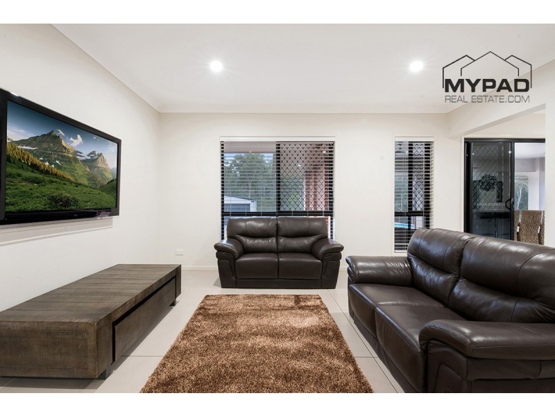 34 Bluewing Court, Greenbank QLD 4124