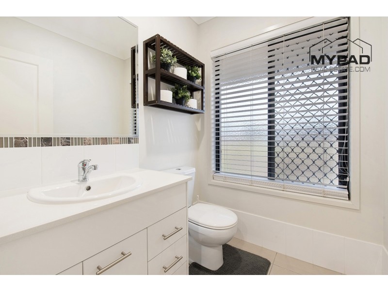 34 Bluewing Court, Greenbank QLD 4124