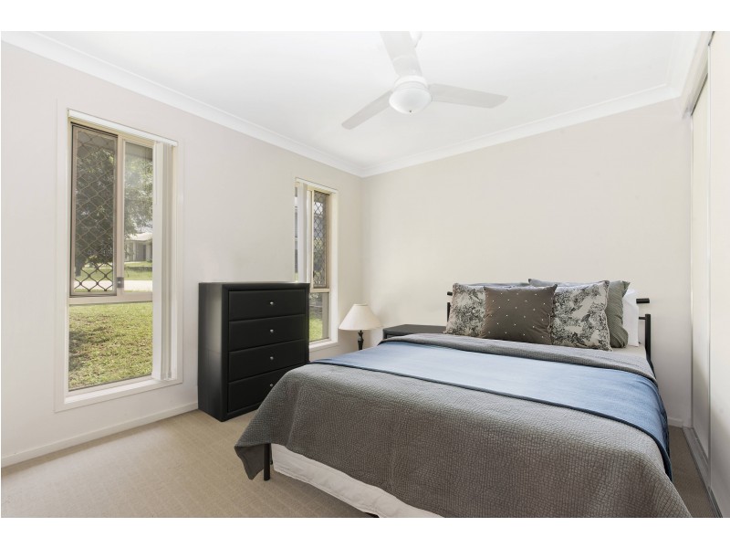 42 Colebrook  Crescent, Doolandella QLD 4077