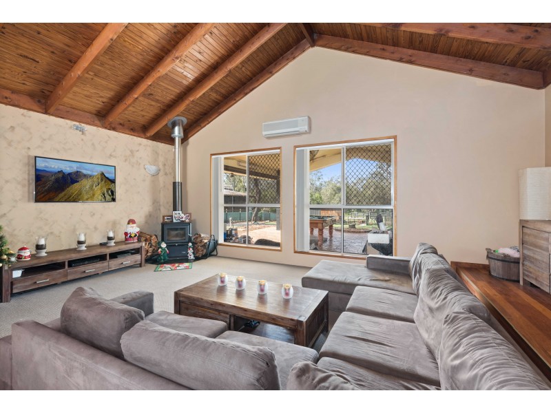 329-353 Scott Lane, North Maclean QLD 4280