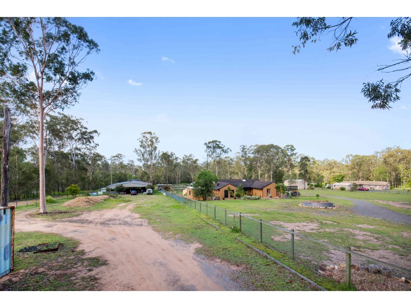 329-353 Scott Lane, North Maclean QLD 4280