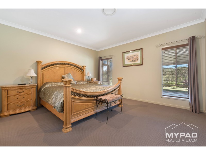 6 Bluewing Court, Greenbank QLD 4124