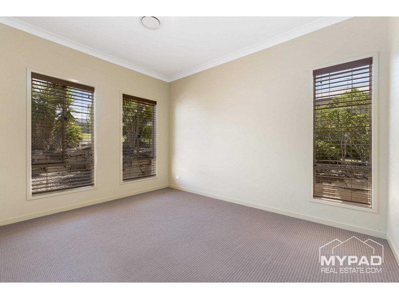 6 Bluewing Court, Greenbank QLD 4124