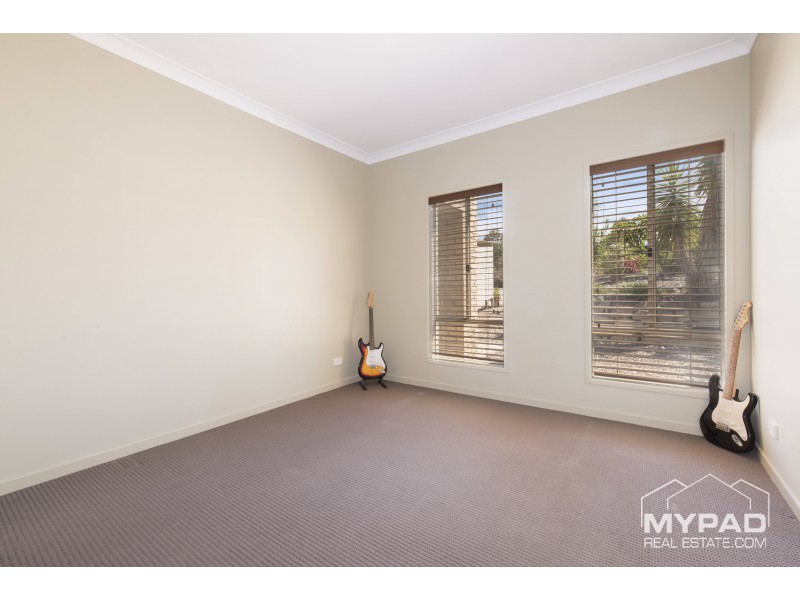 6 Bluewing Court, Greenbank QLD 4124