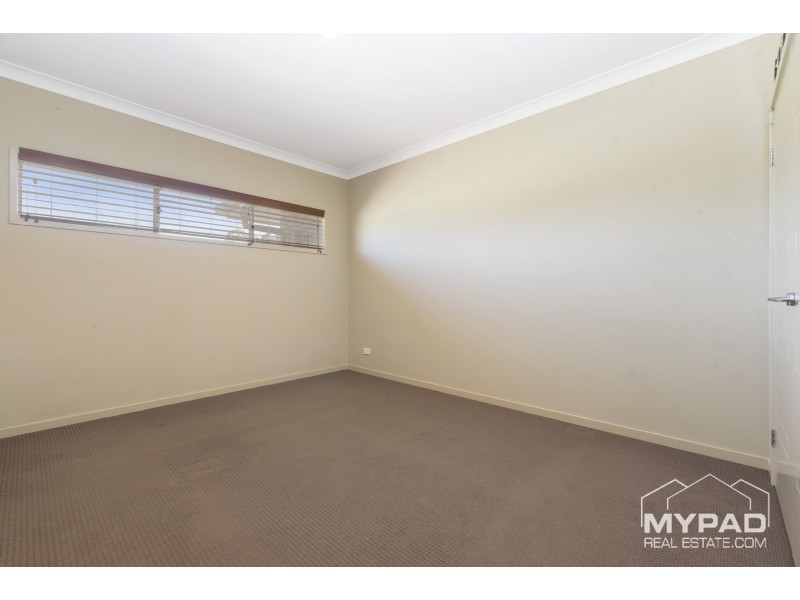 6 Bluewing Court, Greenbank QLD 4124