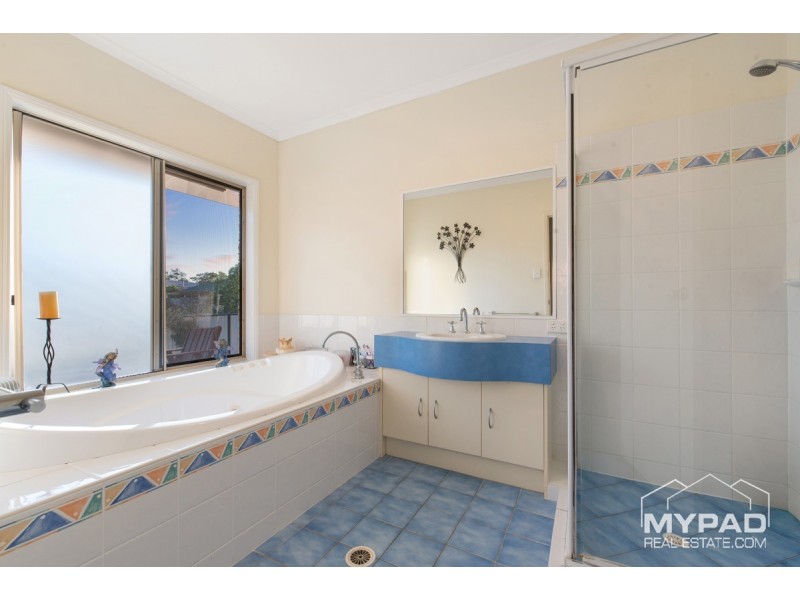 1 Sweet Myrtle Court, Jimboomba QLD 4280