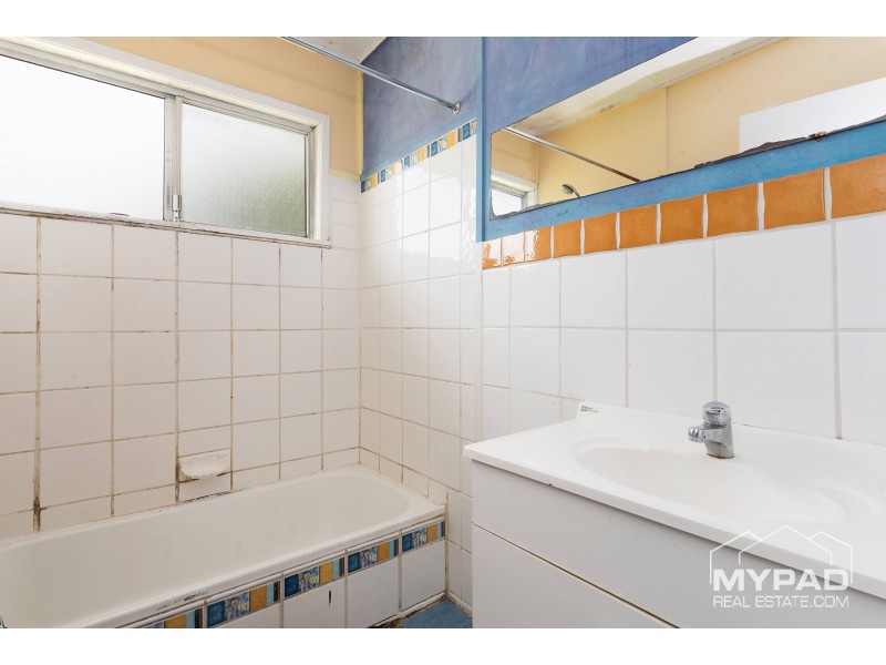 20 Yurugu Street, Woodridge QLD 4114