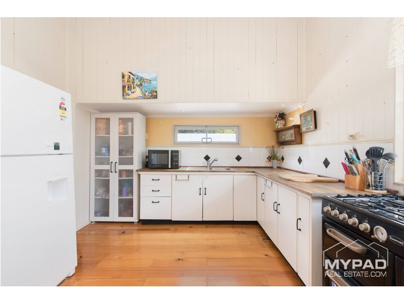 15 Chubb Street, One Mile QLD 4305