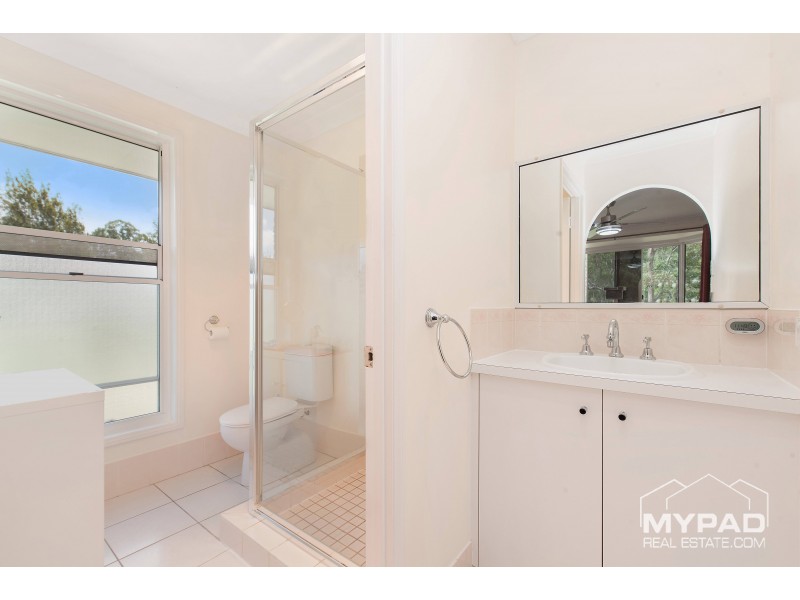 501 Middle Road, Greenbank QLD 4124