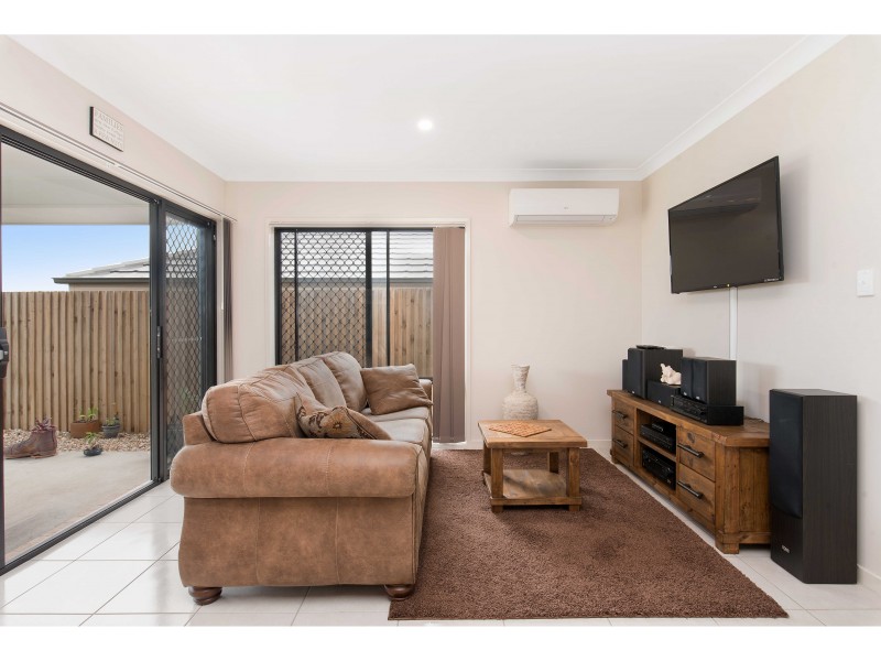 20 Mount Mee Street, Park Ridge QLD 4125