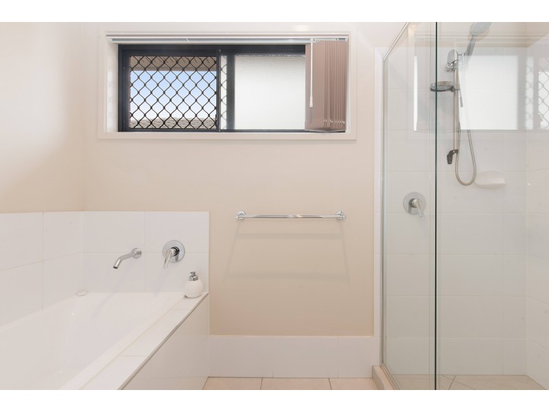 20 Mount Mee Street, Park Ridge QLD 4125