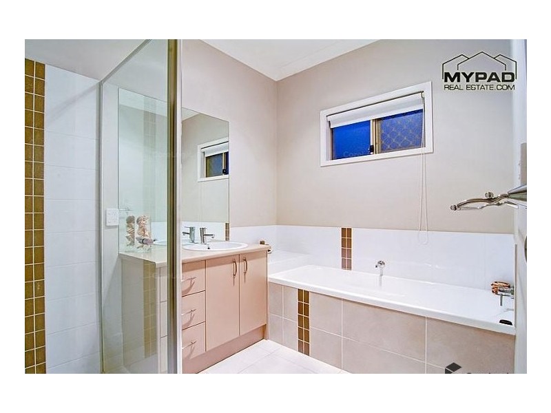 14 Barrington Street, Springfield Lakes QLD 4300