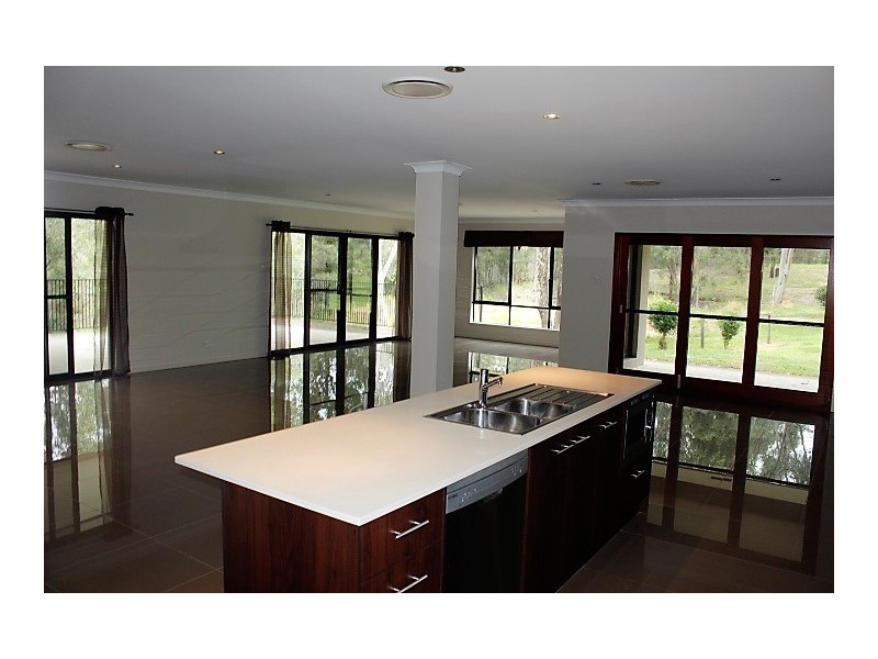 91 Devries Street, Pallara QLD 4110