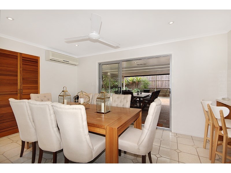 24 Raleigh Street, Springwood QLD 4127