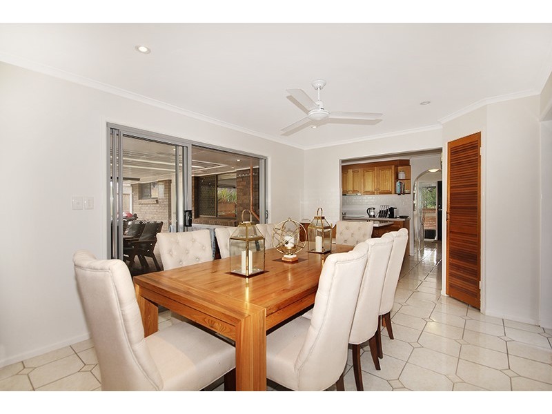 24 Raleigh Street, Springwood QLD 4127