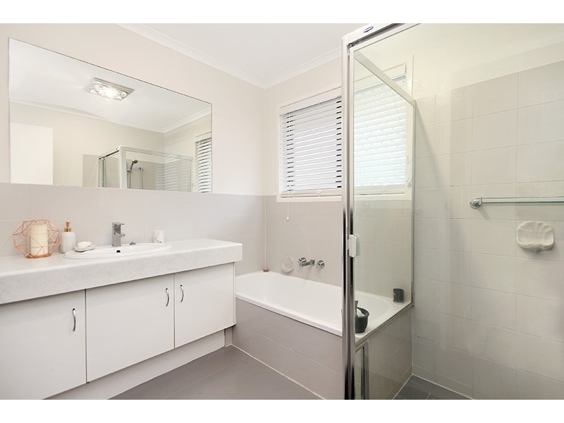 24 Raleigh Street, Springwood QLD 4127