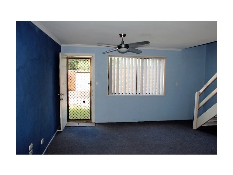 1/9 Cognac Court, Kingston QLD 4114