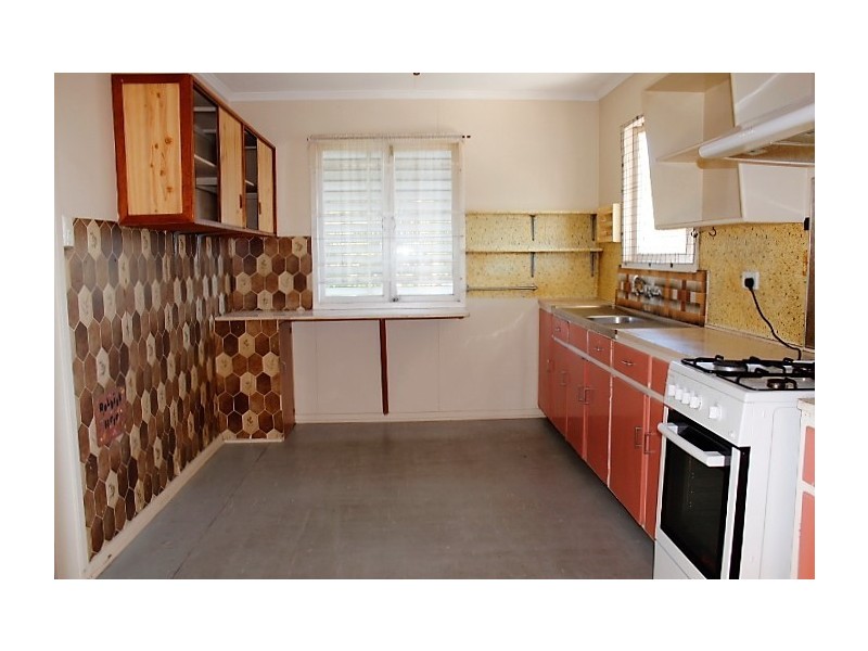3 Margarette Street, Logan Central QLD 4114
