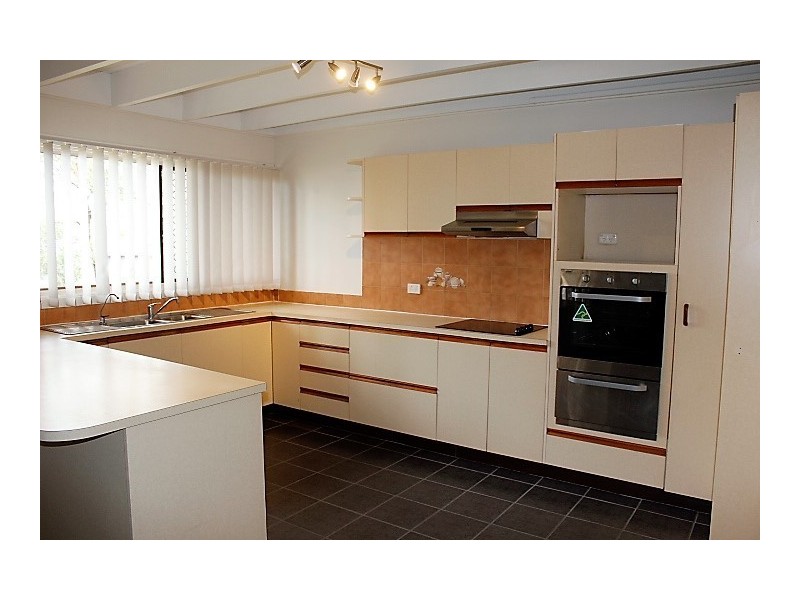 36 Dennis Road, Springwood QLD 4127