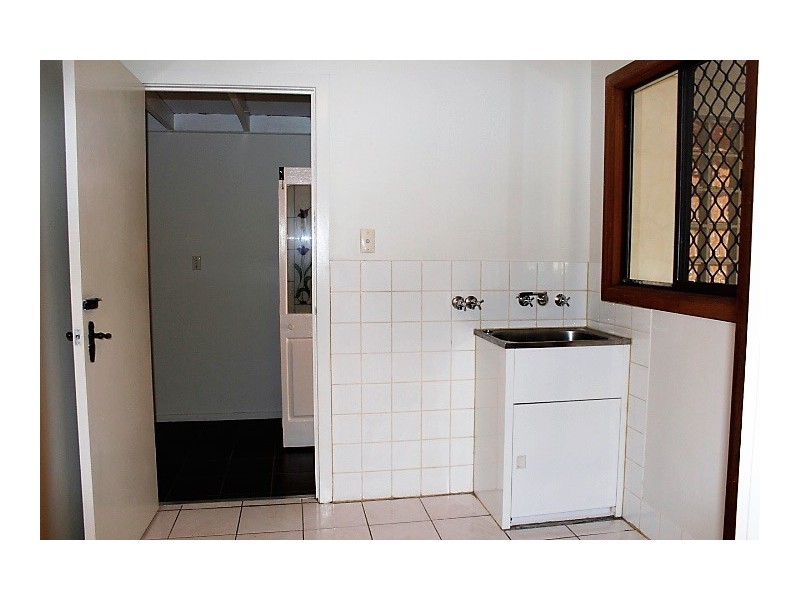 36 Dennis Road, Springwood QLD 4127