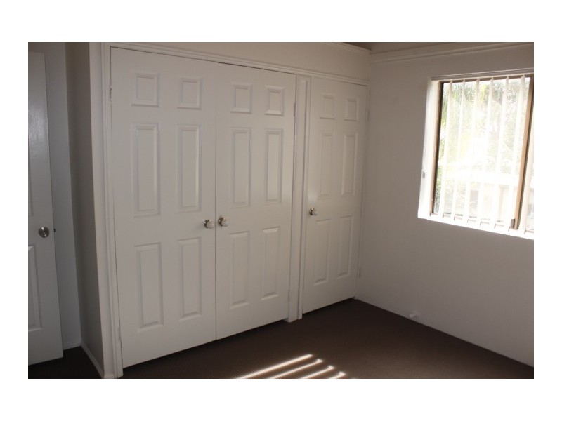 36 Dennis Road, Springwood QLD 4127