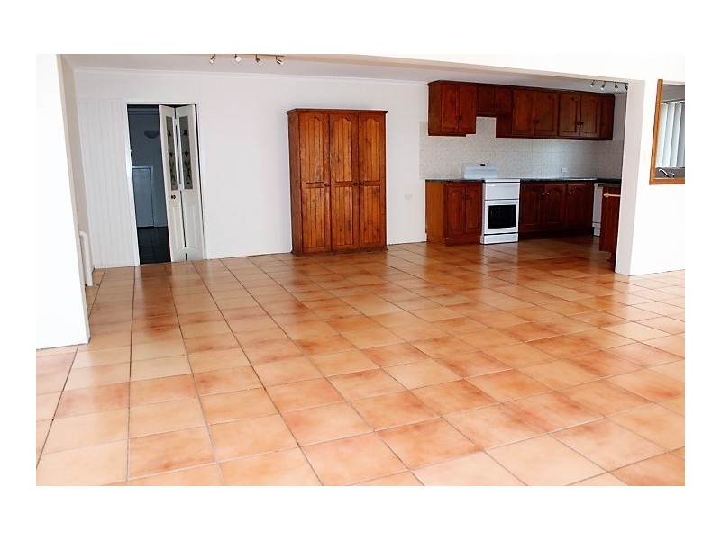 36 Dennis Road, Springwood QLD 4127