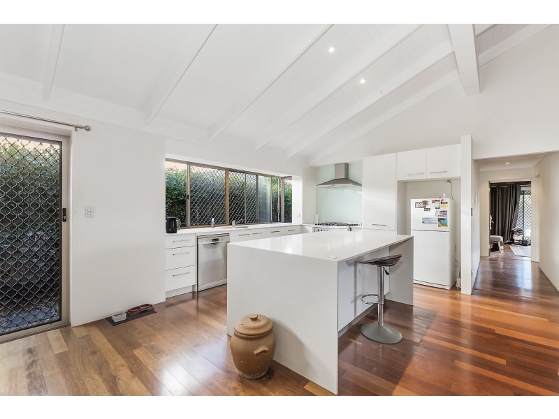 1 Sittella Crescent, Burleigh Waters QLD 4220