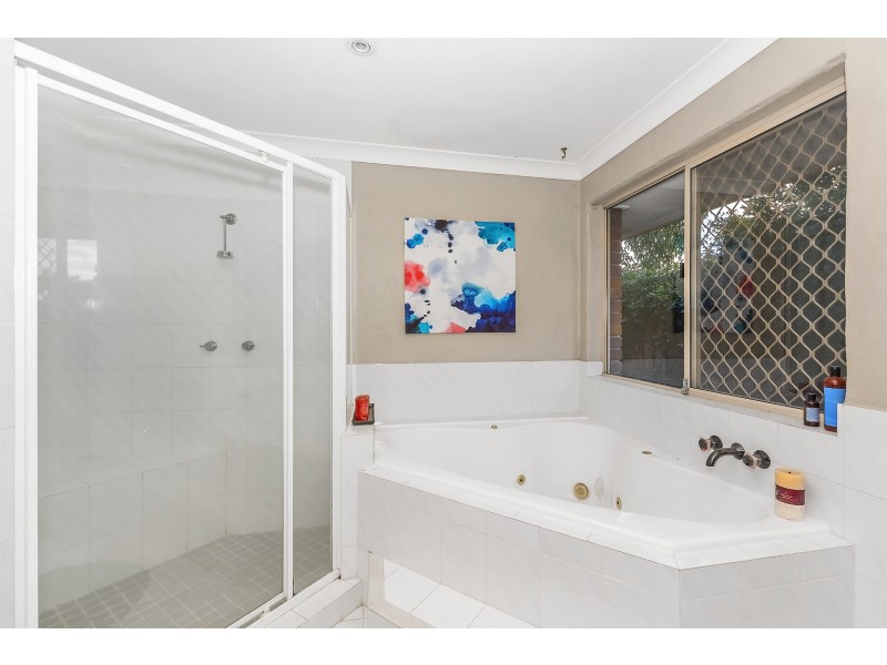 1 Sittella Crescent, Burleigh Waters QLD 4220
