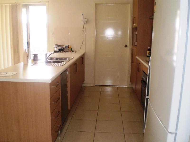 30 Sophie Street, Raceview QLD 4305