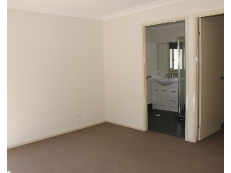 85 Perdita Street, Bellbird Park QLD 4300