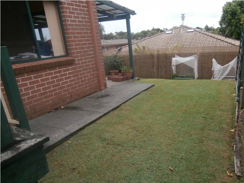 2/51 Kumbari Avenue, Southport QLD 4215