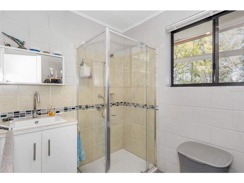 180-182 Sharon Drive, North Maclean QLD 4280