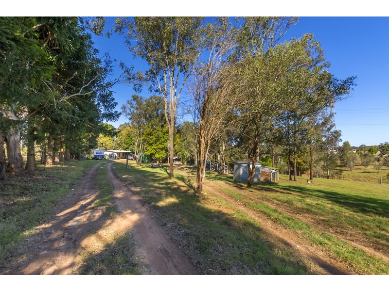 180-182 Sharon Drive, North Maclean QLD 4280