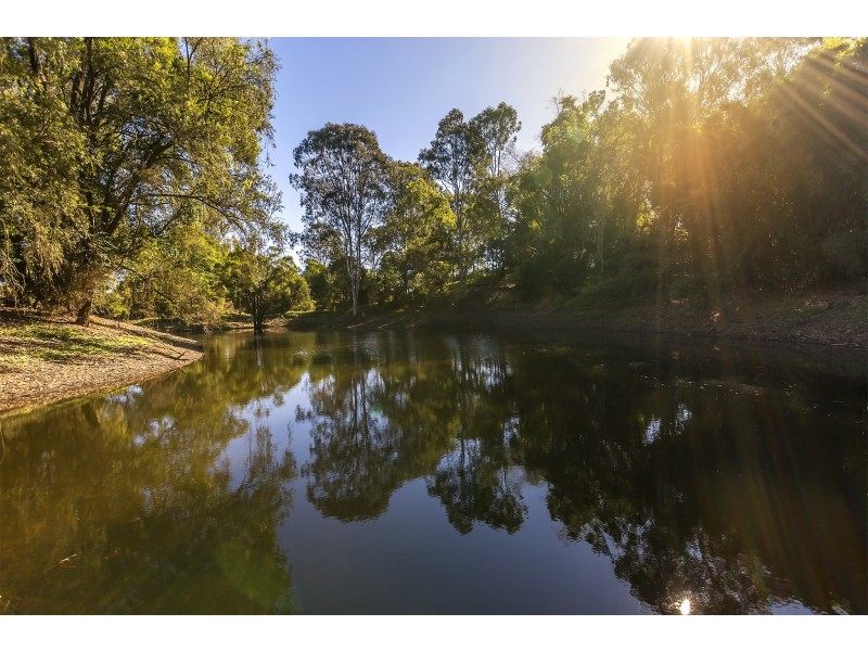 180-182 Sharon Drive, North Maclean QLD 4280