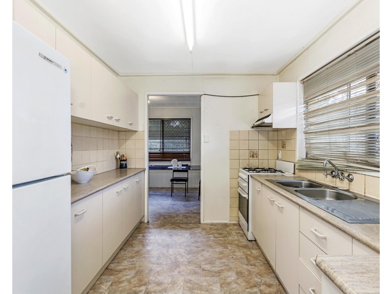 42 Hunter Street, Woodridge QLD 4114