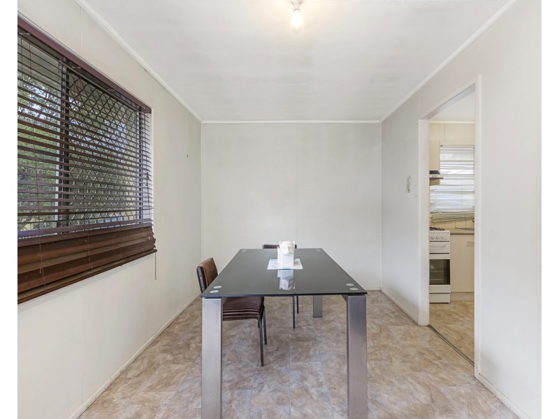 42 Hunter Street, Woodridge QLD 4114