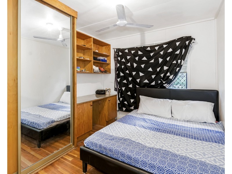 42 Hunter Street, Woodridge QLD 4114