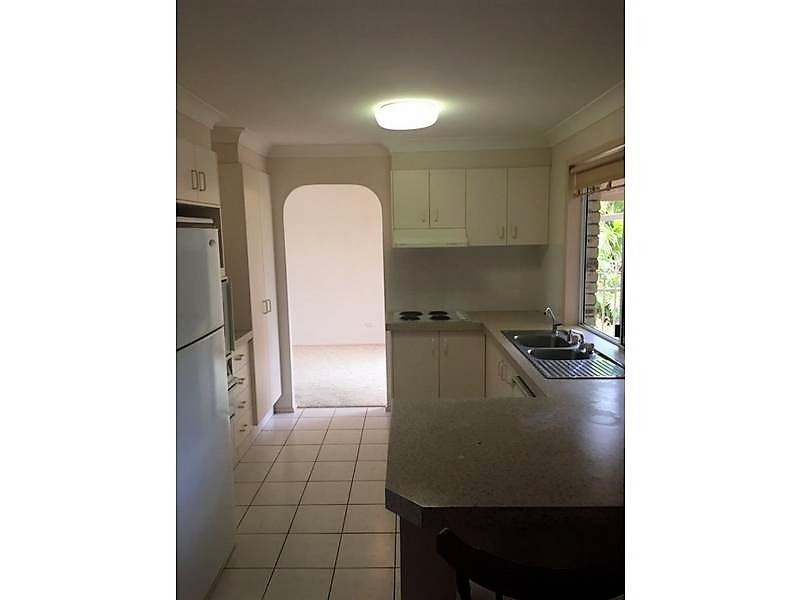 10 The Cross Road, Currumbin Waters QLD 4223