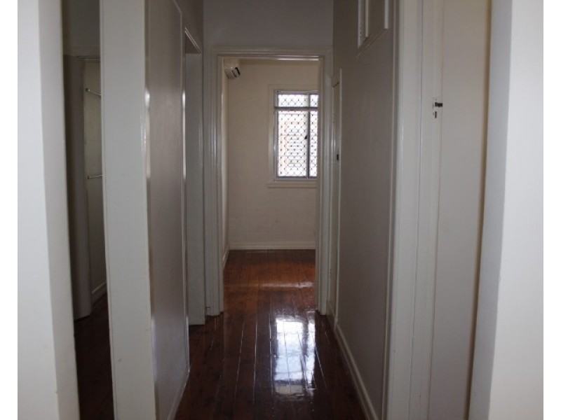 19 Greenmount Avenue, Holland Park QLD 4121