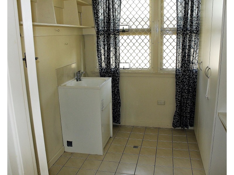 74 Logan Street, Beenleigh QLD 4207