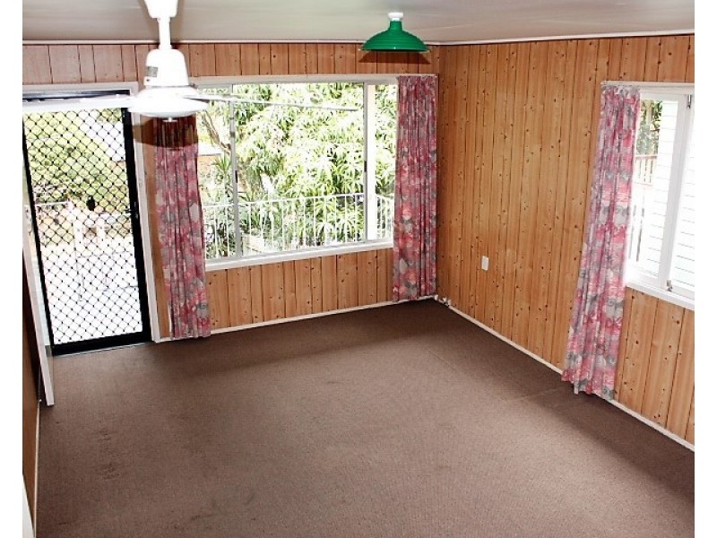 3 Flynn Street, Holland Park West QLD 4121