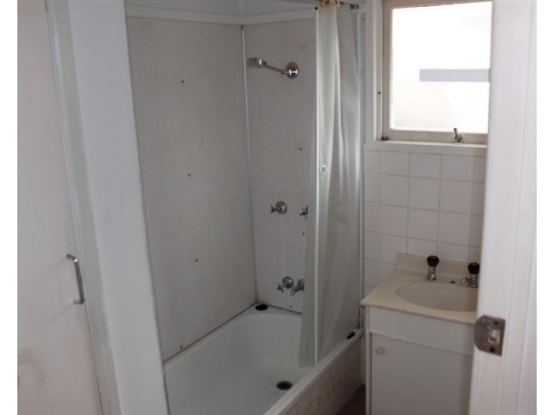 3 Flynn Street, Holland Park West QLD 4121