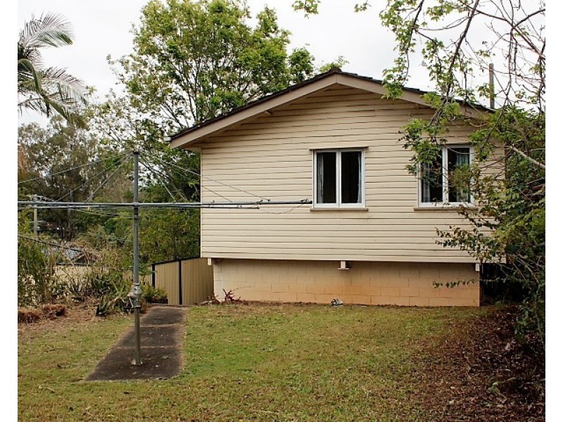 3 Flynn Street, Holland Park West QLD 4121