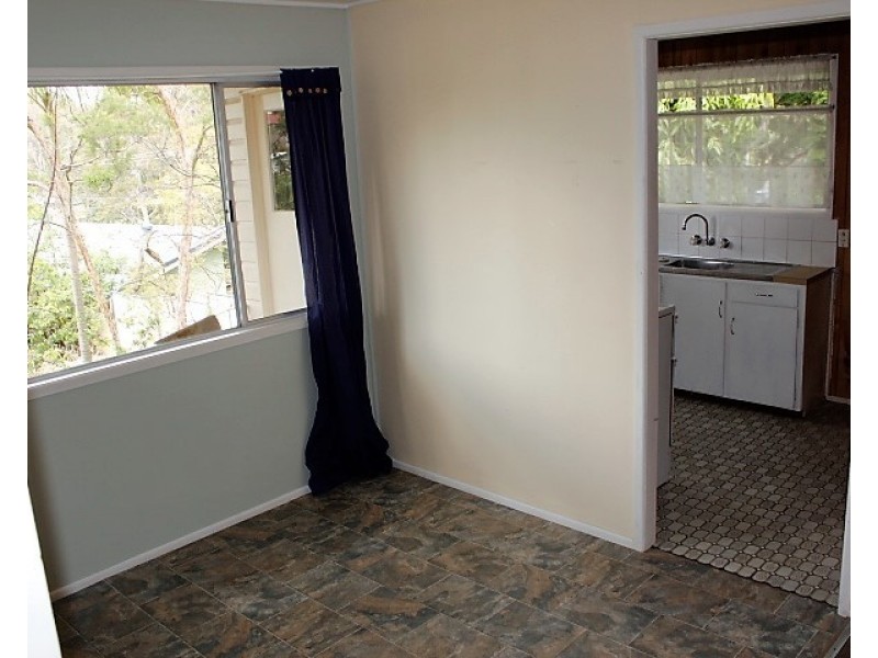 3 Flynn Street, Holland Park West QLD 4121