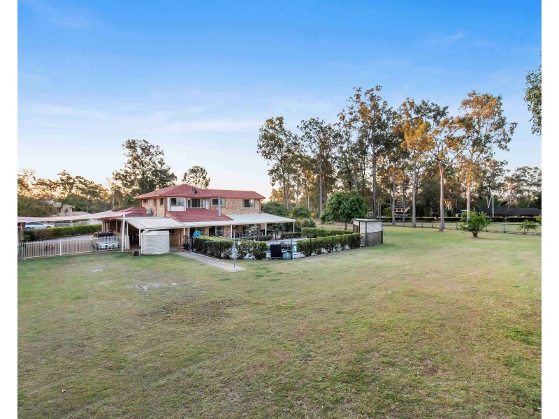 7-11 Eildon Close, Munruben QLD 4125