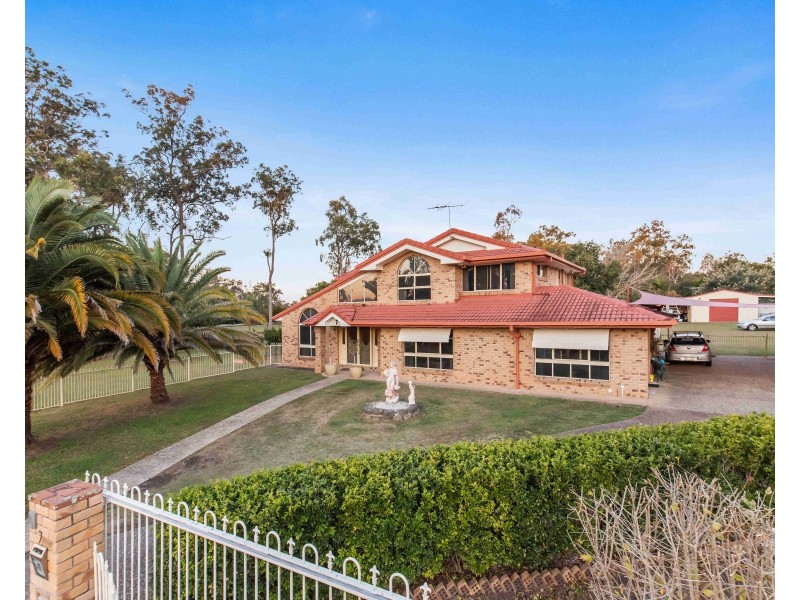 7-11 Eildon Close, Munruben QLD 4125