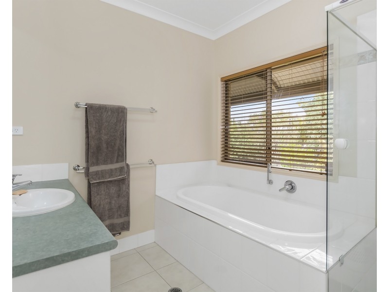 8-12 Mcleod Road, Park Ridge QLD 4125