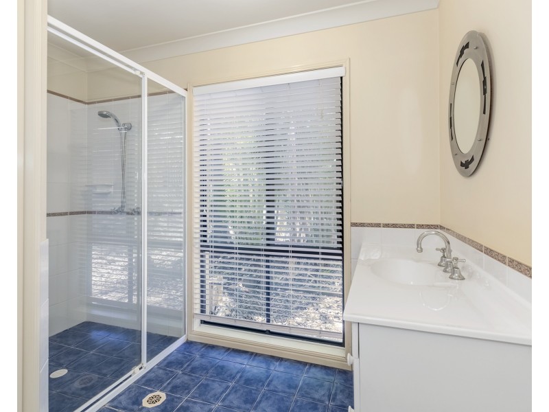 19-21 Madison Court, Munruben QLD 4125