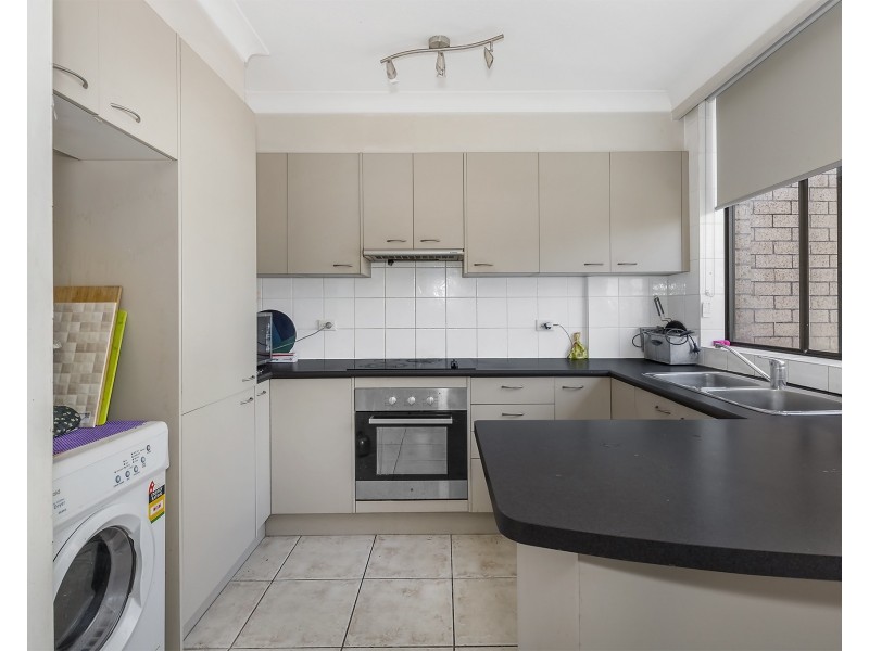 201/3 Oak Avenue, Surfers Paradise QLD 4217