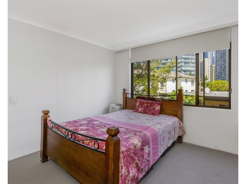 201/3 Oak Avenue, Surfers Paradise QLD 4217